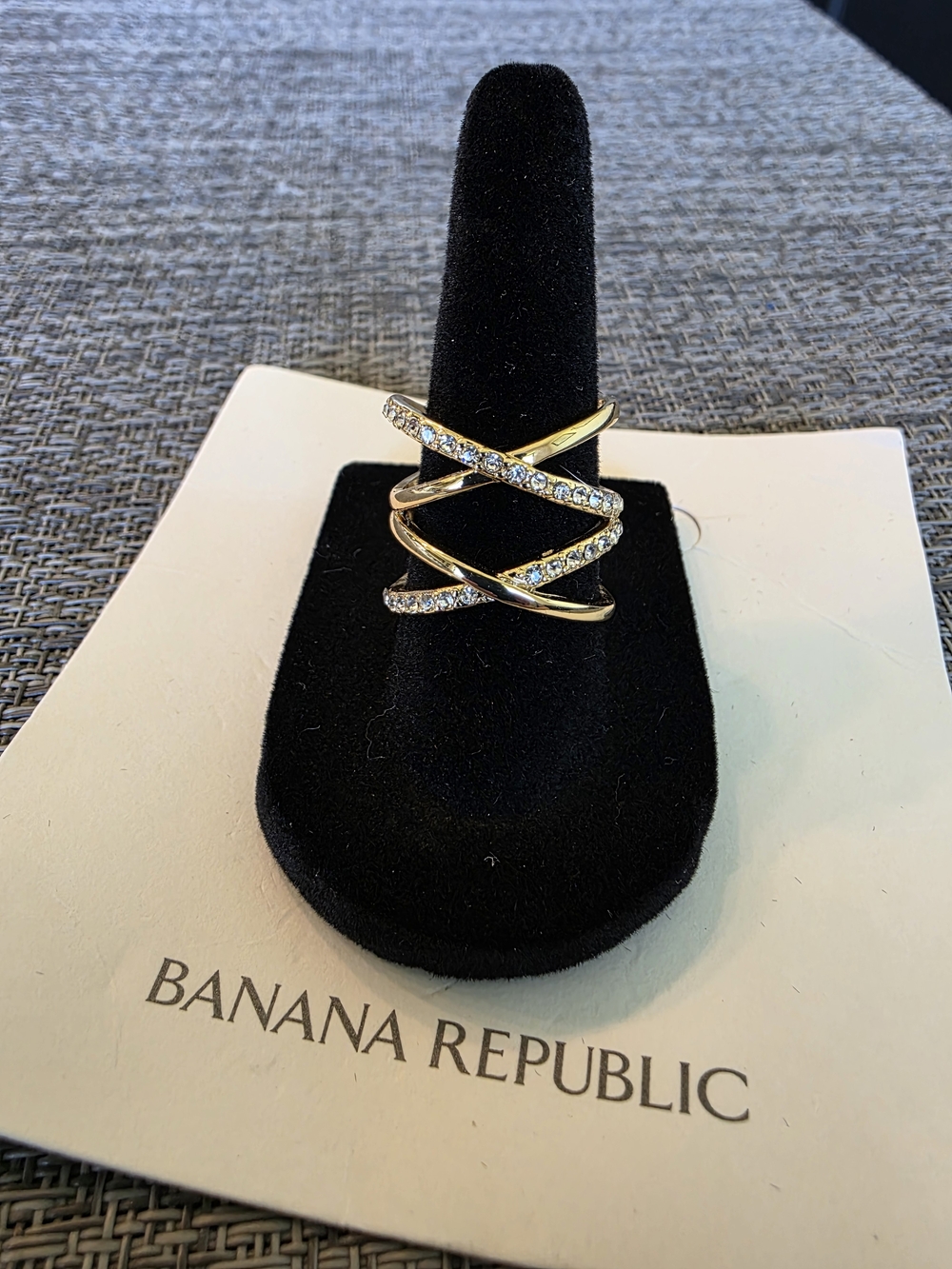 Banana Republic Gold Tone Crisscross Crystal Wrap Ring Sz 6